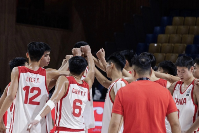 kaiyun-U16亚洲杯：中国男篮大胜巴林晋级半决赛 锁定U17世界杯入场券